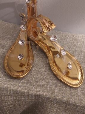 Gold Jelly Gem Flat Sandals - Women